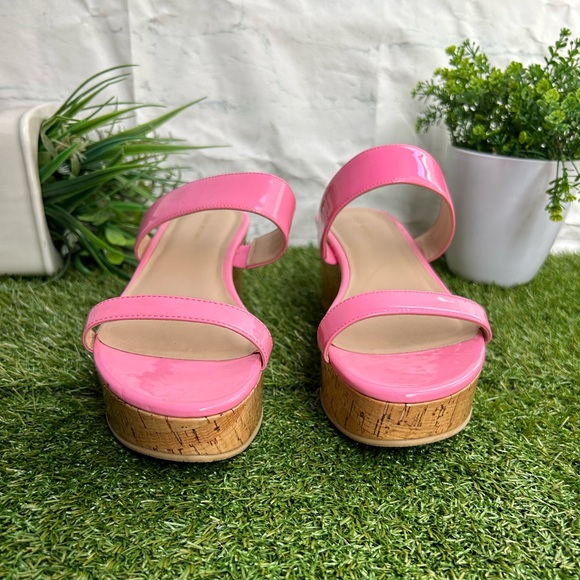 Stuart Weitzman Boardwalk Flat Wedge Slide
Sandal women India Pink size 9 new - Picture 14 of 17